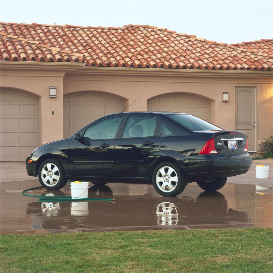  Ford Focus Saloon 1999 года  (фото 53 из 53)